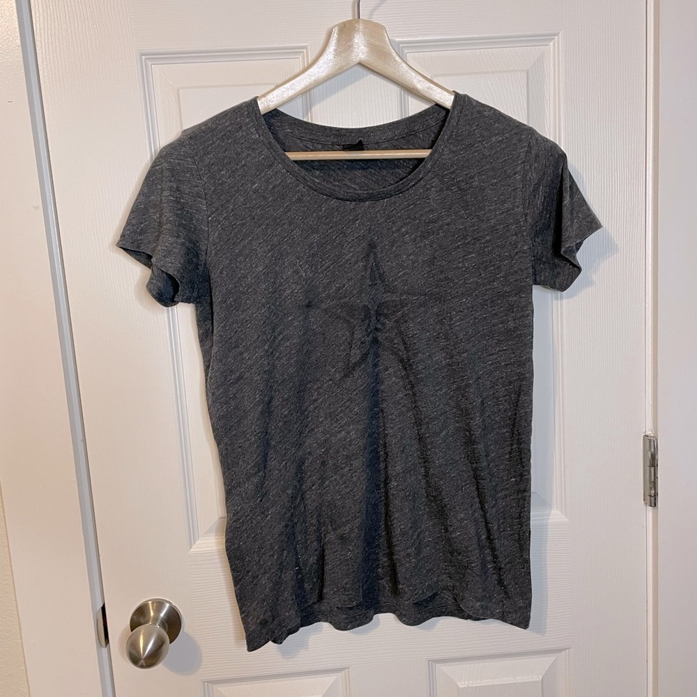 Obey charcoal heather gray scoop neck graphic tee w/ Andre star image sz L